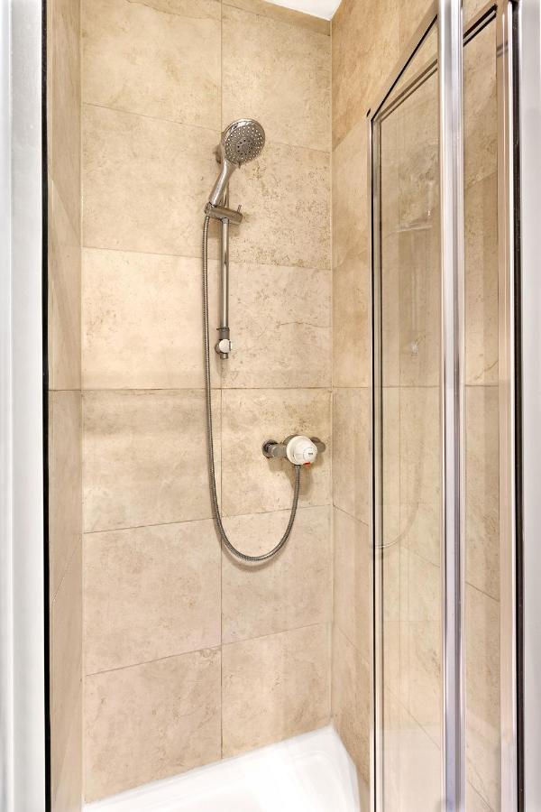 Granville Apartments Harrogate Bagian luar foto
